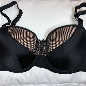 Fredricks of Hollywood bra